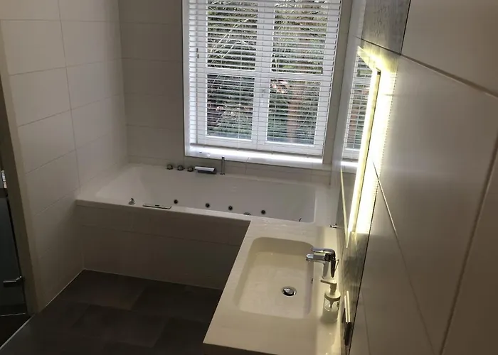 Hoevevoorde 3* Rijswijk